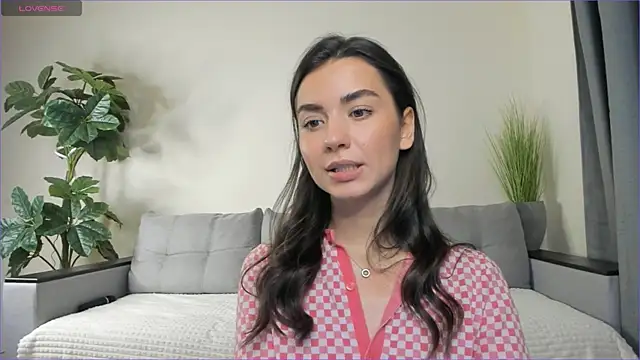 Snapshot of NicoleLuv chatting on 02/03/25, 04:10 NicoleLuv online show from 02/03/25, 04:10