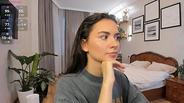 NicoleLuv online show from 11/14/25, 01:37