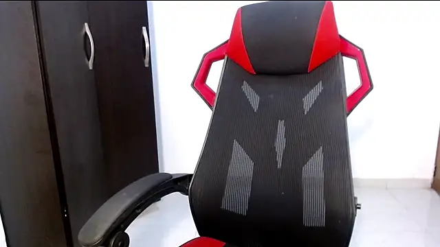 Snapshot of meghan2 chatting on 03/07/25, 04:13 meghan2 online show from 03/07/25, 04:13