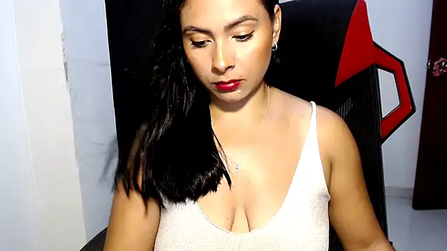 meghan2 online show from 04/12/26, 04:16