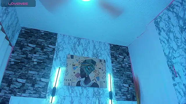 Queen Cuarxxo online show from 10/31/25, 11:22