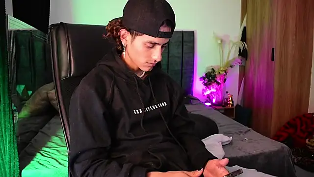 DemonKush-- online show from 05/30/26, 03:46