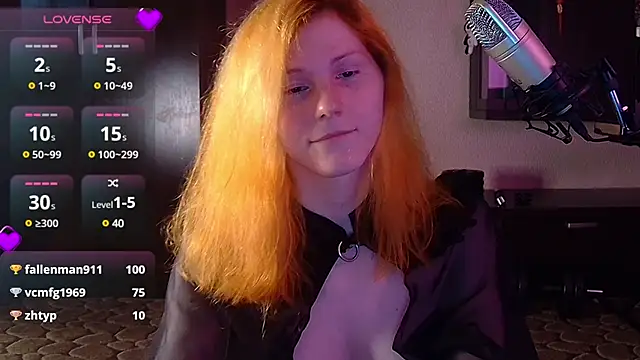 Snapshot of little_witch_sofia chatting on 03/22/25, 07:53 little witch sofia online show from 03/22/25, 07:53