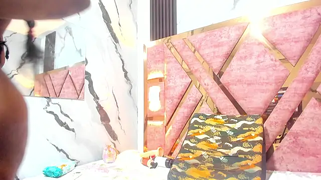 mia alvares online show from 10/25/25, 12:17