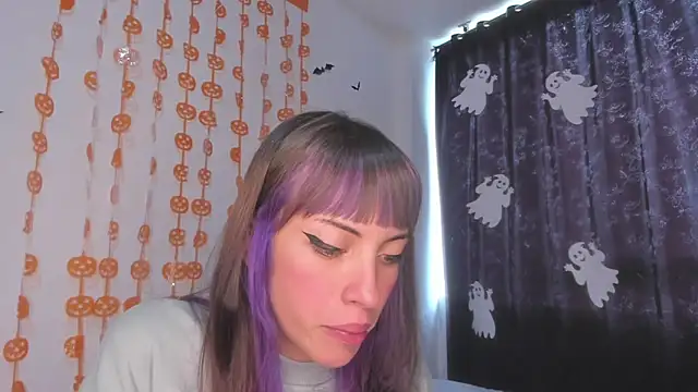 MiaGoth  online show from 10/19/25, 02:42