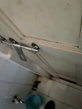 yourboy2000   online show from 10/15/25, 07:38