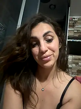 EmaSkyes online show from 11/09/25, 06:45