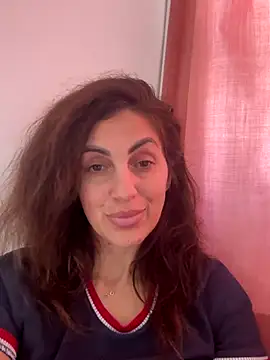 EmaSkyes online show from 10/24/25, 11:31