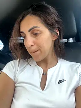 EmaSkyes online show from 10/25/25, 11:31