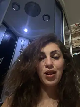 EmaSkyes online show from 10/11/25, 05:47