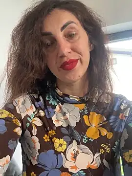 EmaSkyes online show from 10/14/25, 06:25