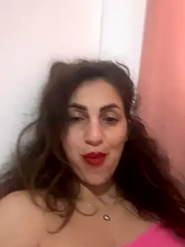 EmaSkyes online show from 11/06/25, 06:39