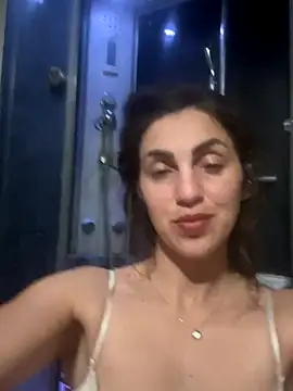 EmaSkyes online show from 11/06/25, 07:18