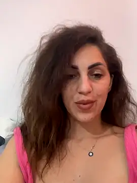 EmaSkyes online show from 11/25/25, 09:31