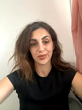 EmaSkyes online show from 11/26/25, 09:53