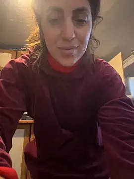 EmaSkyes online show from 12/01/25, 02:18