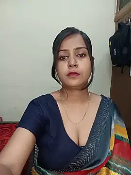 Miss-Riyasingh online show from 06/04/26, 02:33