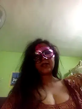 DesiMuffin online show from 02/19/25, 06:33