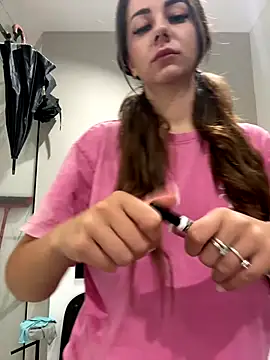 BelleSkye online show from 10/01/25, 02:38