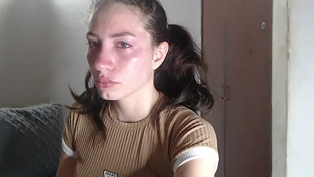 aurelialux online show from 03/20/25, 04:51