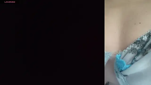 aurelialux online show from 11/28/25, 08:53