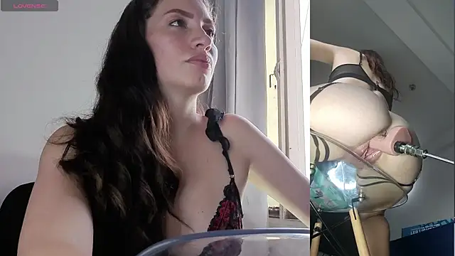 aurelialux online show from 10/29/25, 09:14