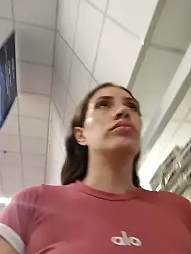 aurelialux online show from 09/18/25, 10:13