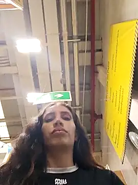 aurelialux online show from 09/12/25, 10:09