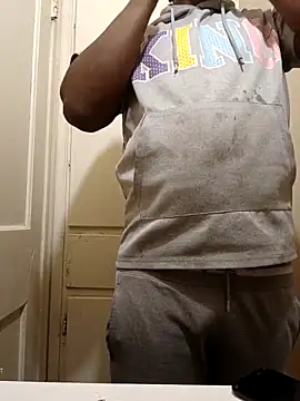 Snapshot of DaBishoo chatting on 02/08/26, 01:58 DaBishoo online show from 02/08/26, 01:58