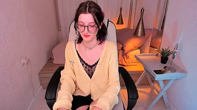 Lil Melanie  online show from 01/18/25, 05:59