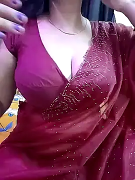 Snapshot of kaamuk_shweta chatting on 03/16/26, 12:31 kaamuk shweta online show from 03/16/26, 12:31