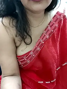 Snapshot of kaamuk_shweta chatting on 03/07/26, 06:02 kaamuk shweta online show from 03/07/26, 06:02