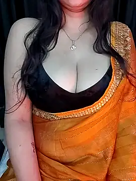 Snapshot of kaamuk_shweta chatting on 09/10/25, 09:58 kaamuk shweta online show from 09/10/25, 09:58