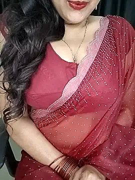 Snapshot of kaamuk_shweta chatting on 10/07/25, 04:19 kaamuk shweta online show from 10/07/25, 04:19