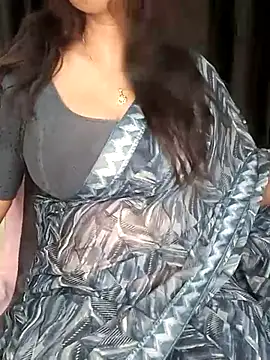 Snapshot of kaamuk_shweta chatting on 03/15/25, 06:10 kaamuk shweta online show from 03/15/25, 06:10