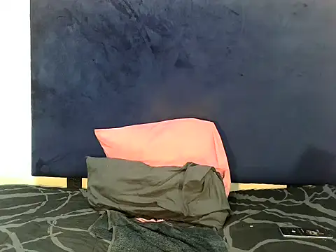 ReginaStar16 online show from 09/21/25, 07:19