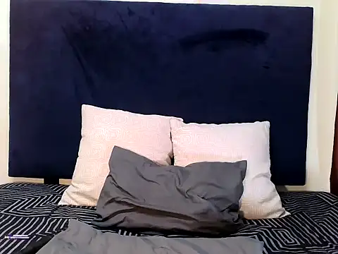 ReginaStar16 online show from 05/13/26, 01:51