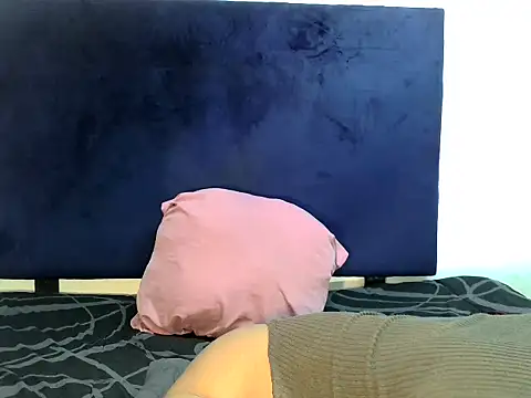 ReginaStar16 online show from 11/09/25, 01:53