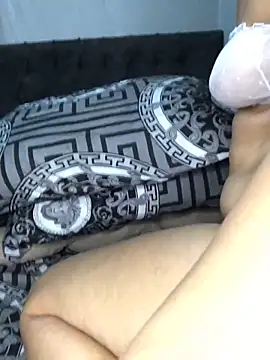 Snapshot of aisha-sajady chatting on 02/04/26, 09:10 aisha-sajady online show from 02/04/26, 09:10