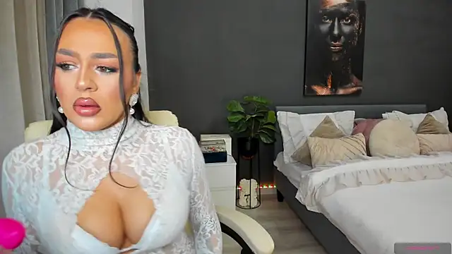 Sonia  Rey online show from 05/01/26, 06:13