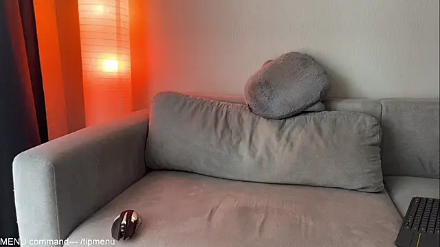 Adam misti online show from 04/08/26, 06:15