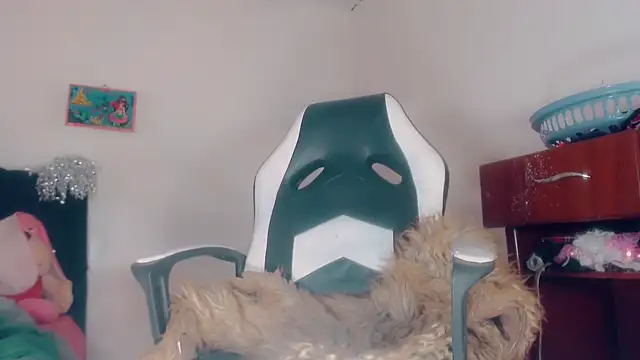 Oriana braom online show from 11/26/25, 07:14