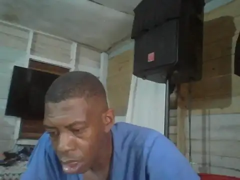 Snapshot of PELOVER chatting on 10/18/25, 04:53 PELOVER online show from 10/18/25, 04:53