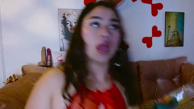 Snapshot of hinataleecs chatting on 03/15/25, 06:14 hinataleecs online show from 03/15/25, 06:14