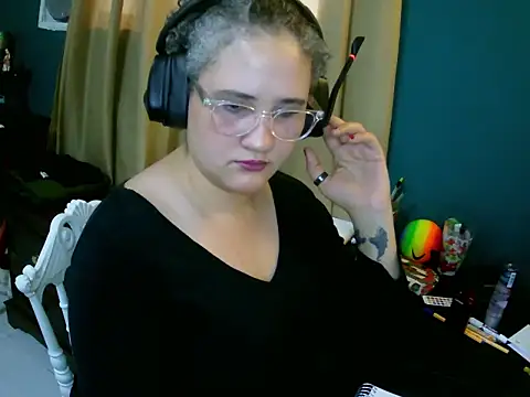 lolalicious 7583 online show from 02/09/26, 09:02