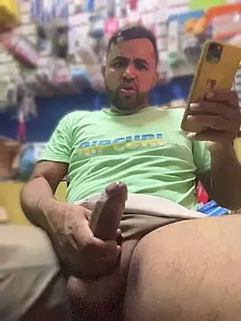 Sheik z o online show from 04/18/26, 01:24
