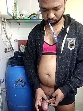 Mmm992170 online show from 11/12/25, 04:49