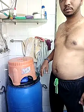 Mmm992170 online show from 04/15/26, 06:41