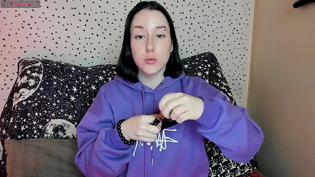 Snapshot of adell_berry chatting on 02/06/26, 05:20 adell berry online show from 02/06/26, 05:20