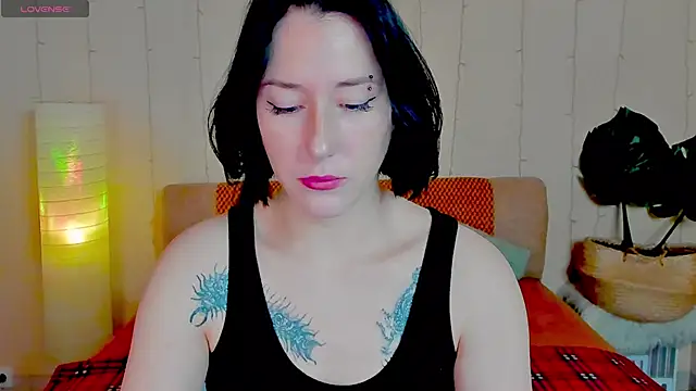 Snapshot of adell_berry chatting on 11/21/25, 02:54 adell berry online show from 11/21/25, 02:54